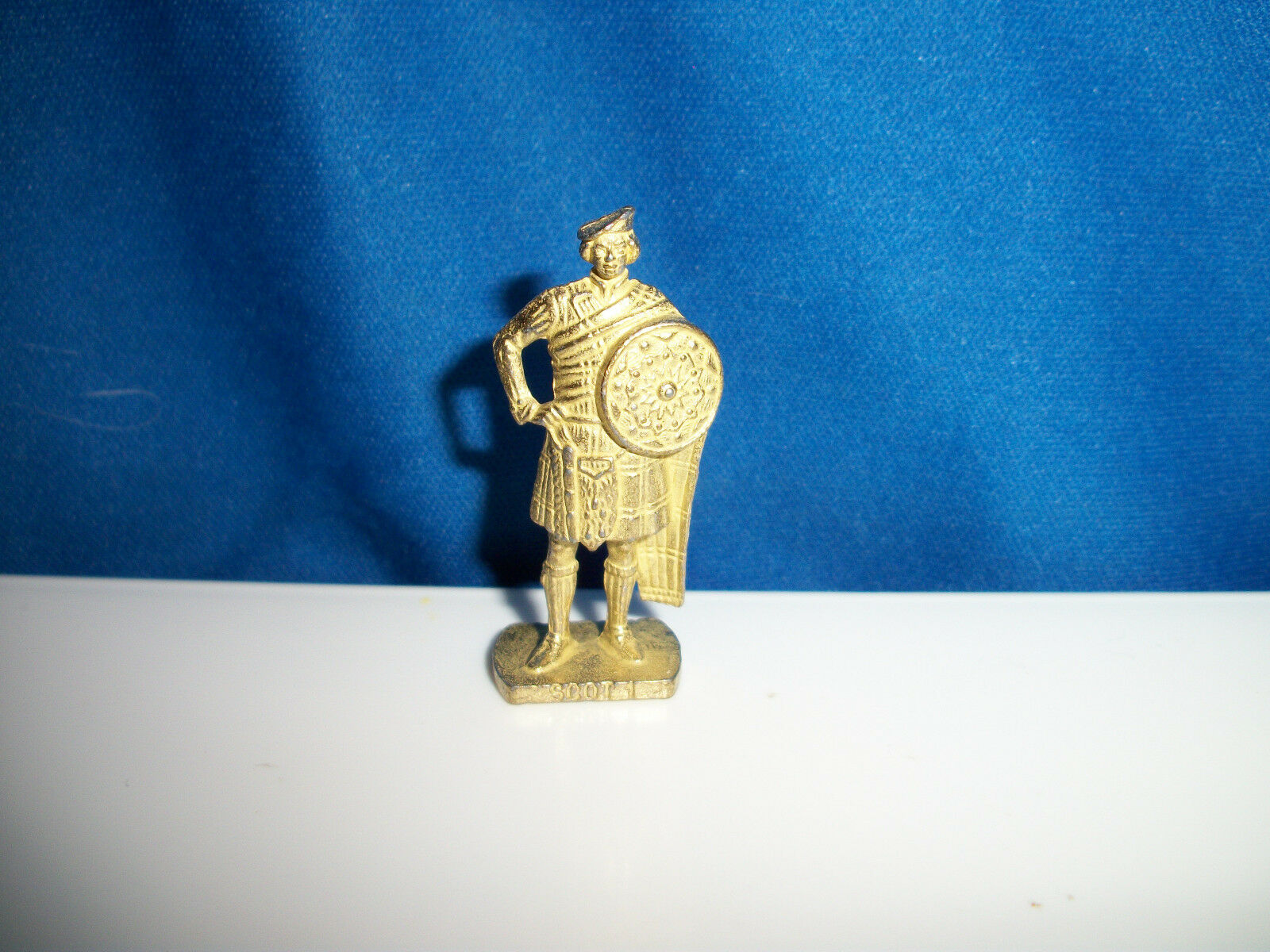 Scot #1 Brass Figurine Scotsman Tartan Full Plaid Kinder Metal Figure K93n131